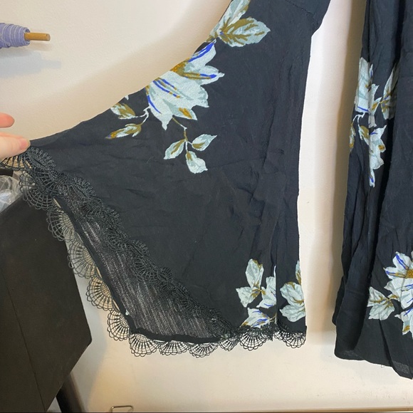 Free People Floral Navy Wanderer bell sleeve Mini dress Size XS - Picture 7 of 15